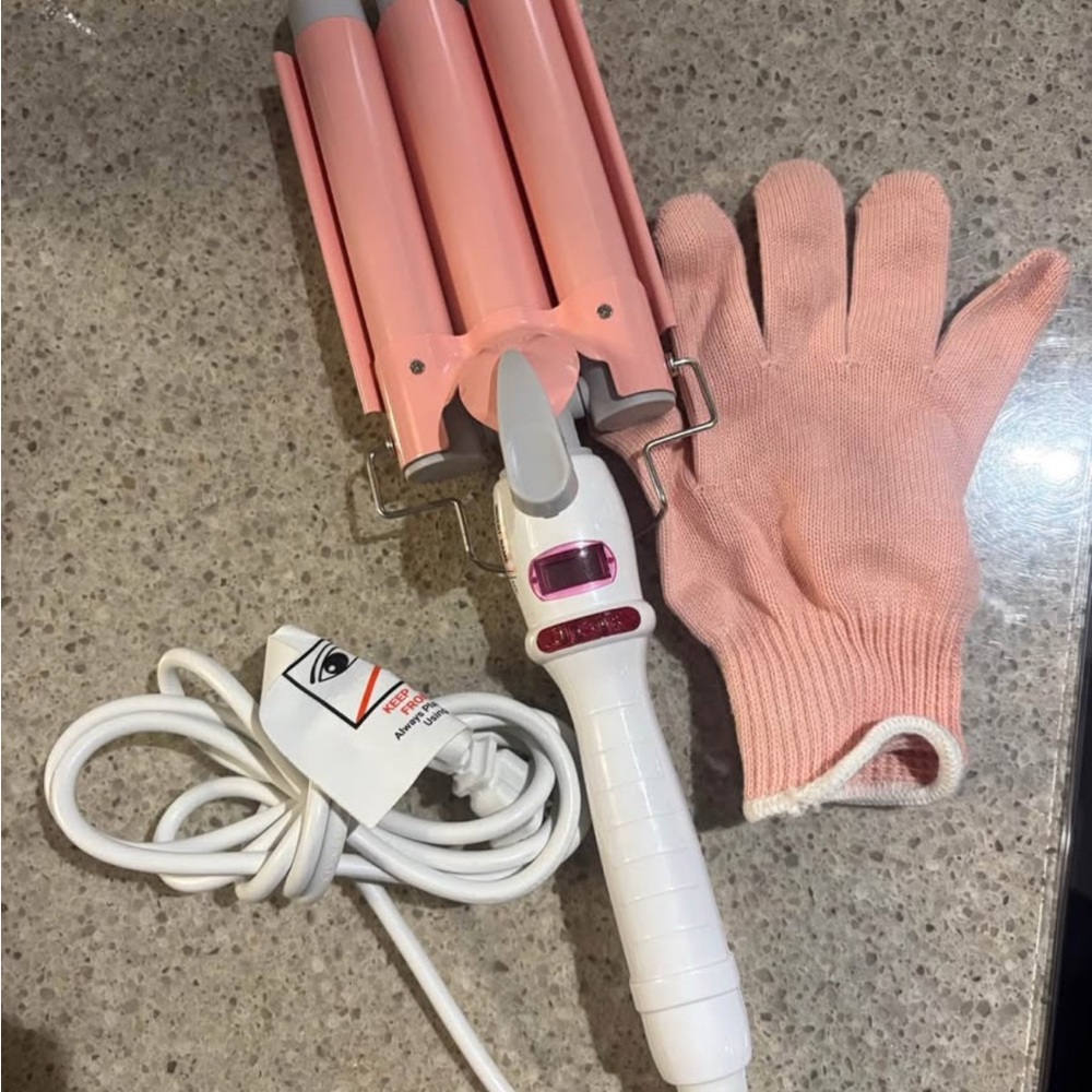INH Pink Insert Waves Here Triple Barrel Hair Waver with Glove